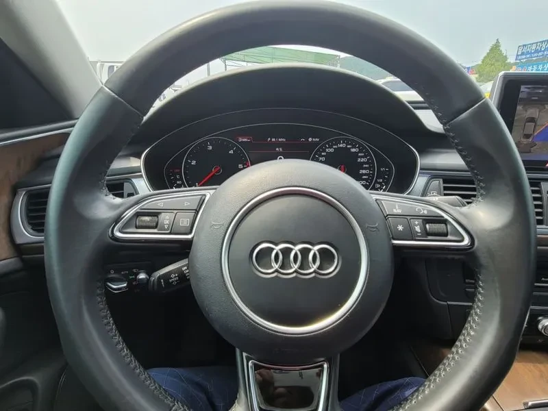 Audi A6 2.0 TDI, снимка 11 - Автомобили и джипове - 55056578