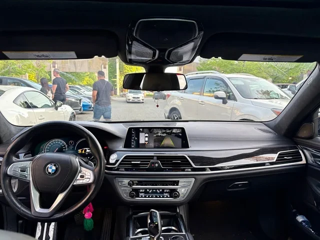 BMW 750 XDRIVE HEAD UP/360#PANO# #УНИКАТ# !FULL!, снимка 4 - Автомобили и джипове - 55091716