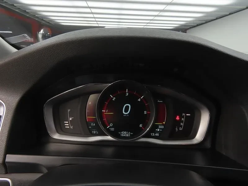 Volvo S60 D2 2Nd Generation, снимка 9 - Автомобили и джипове - 56737566