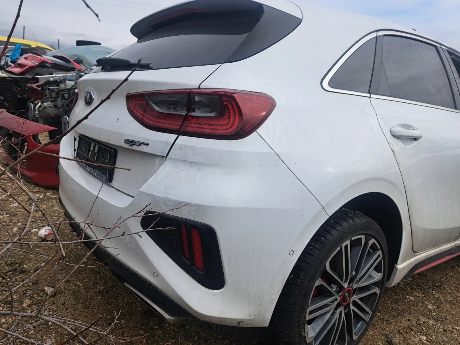 Kia Ceed 1.0 1.5 1.4 benzin 1.6 diesel, снимка 15 - Автомобили и джипове - 53615004