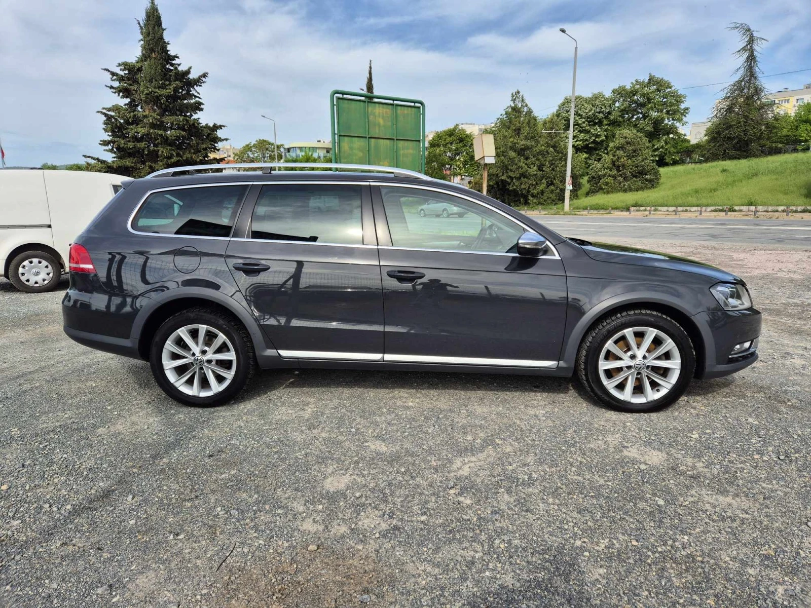 VW Alltrack 2.0TDI Автомат - изображение 6