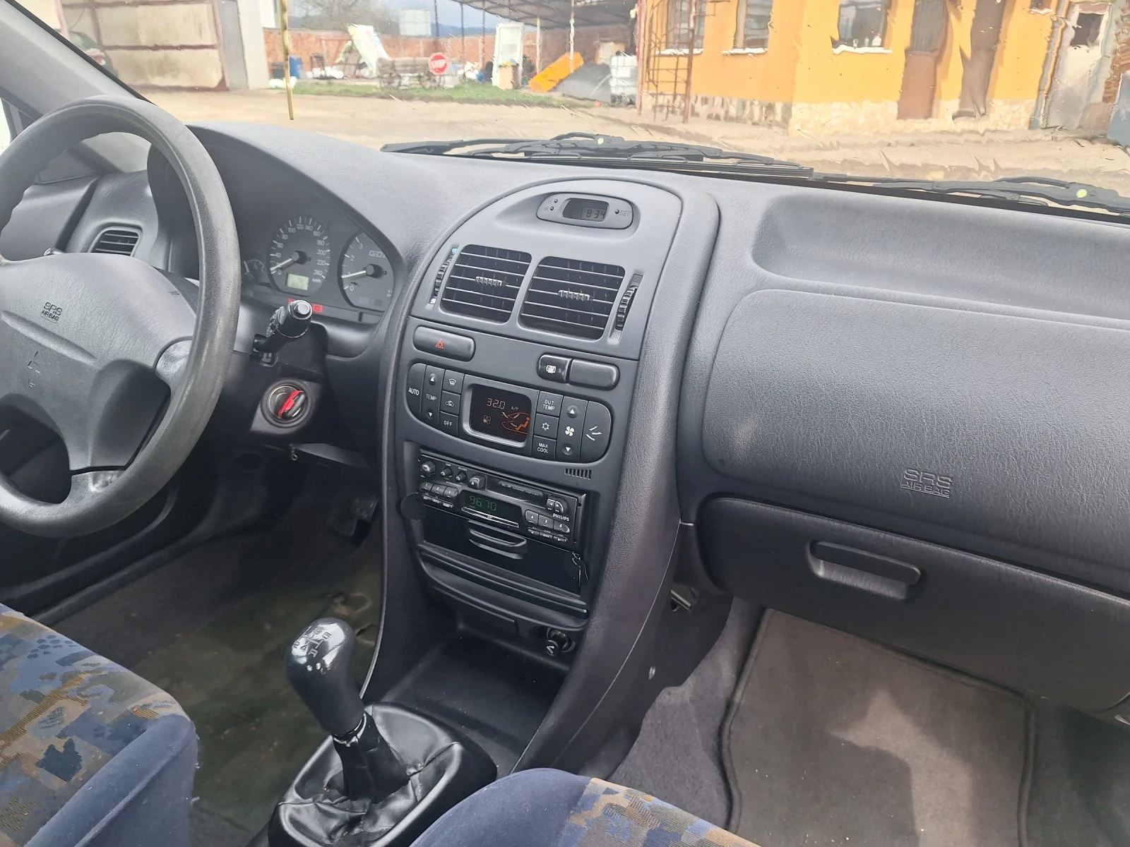Mitsubishi Carisma  - изображение 7