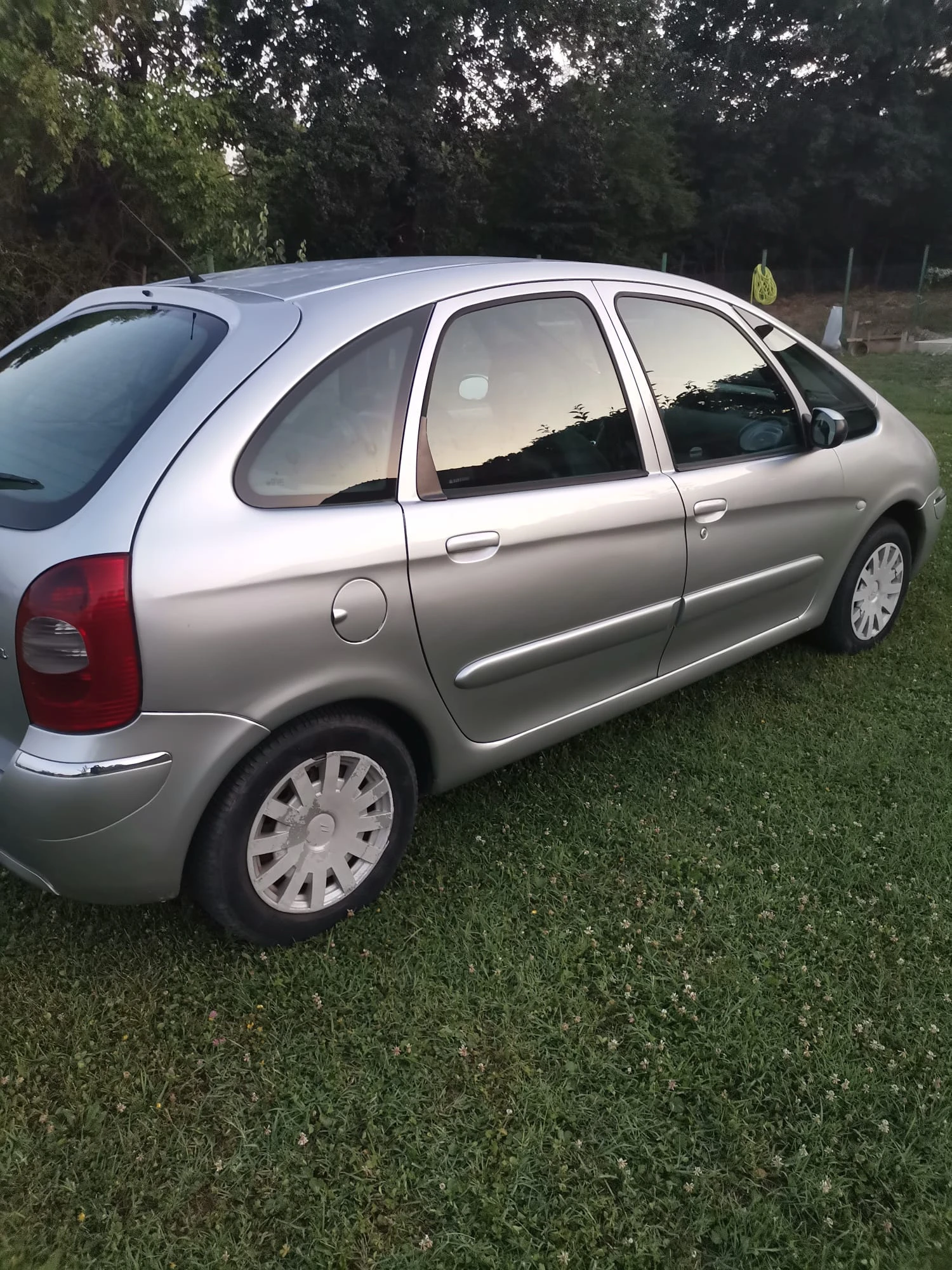 Citroen Xsara picasso 1.6 HDI - изображение 9