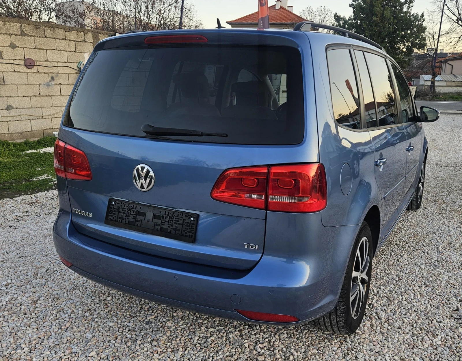 VW Touran 1.6 TDI - изображение 5