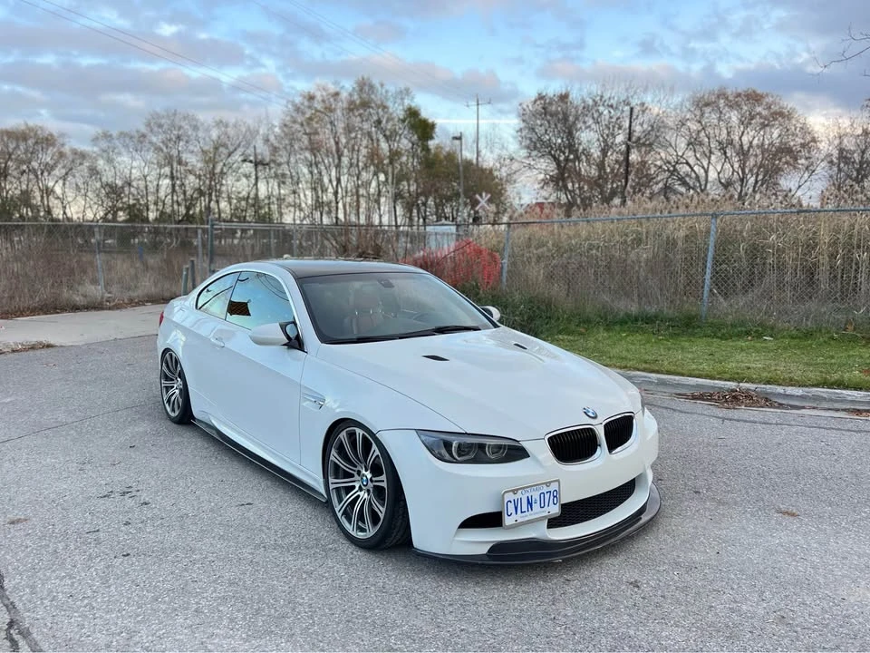 BMW M3 ALPINE WHITE* ЧЕРВЕНА КОЖА * CARFAX * АВТОКРЕДИТ * - изображение 5