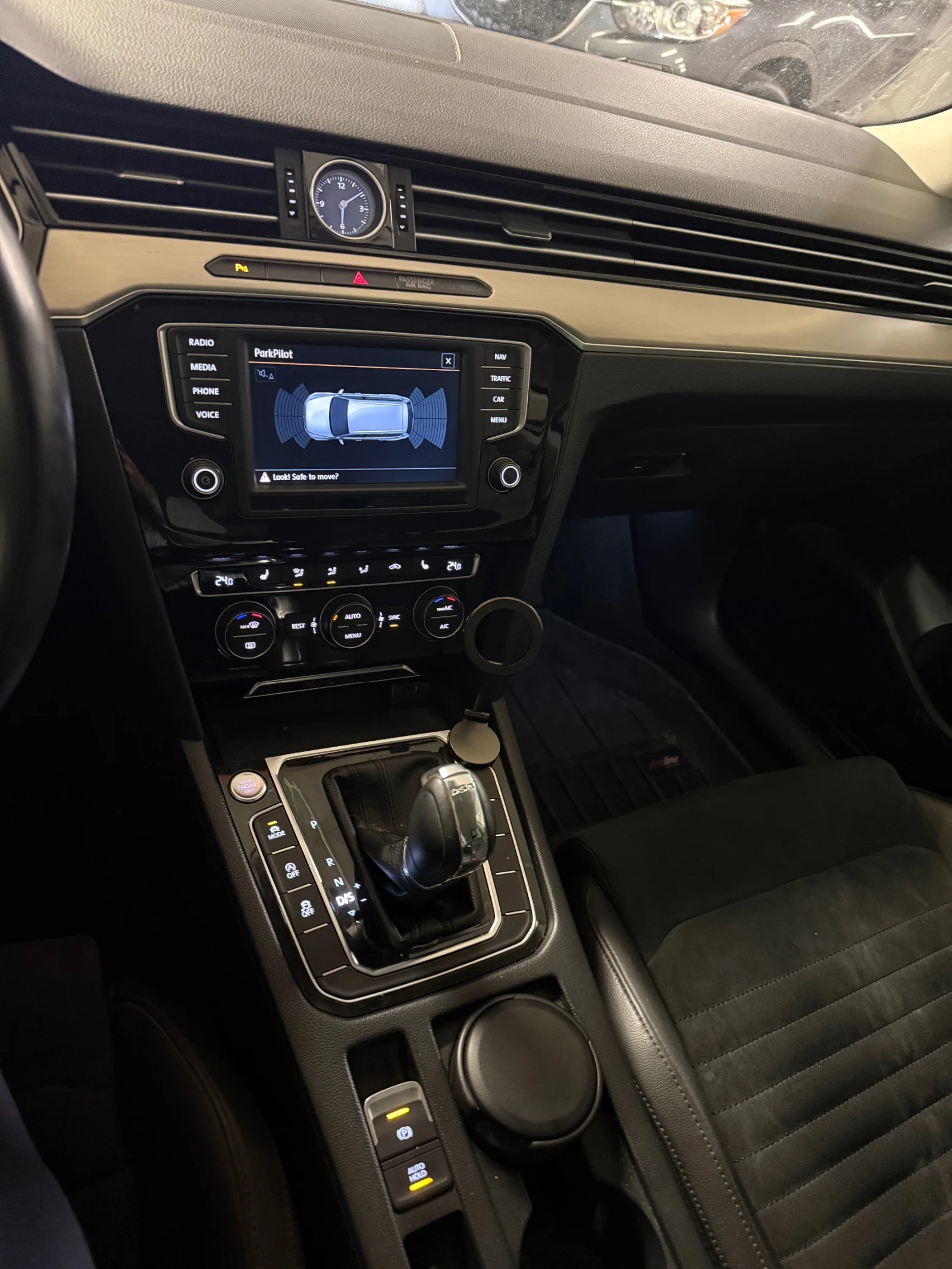 VW Passat 2.0 BiTDI DSG 4MOTION 4x4 - изображение 10