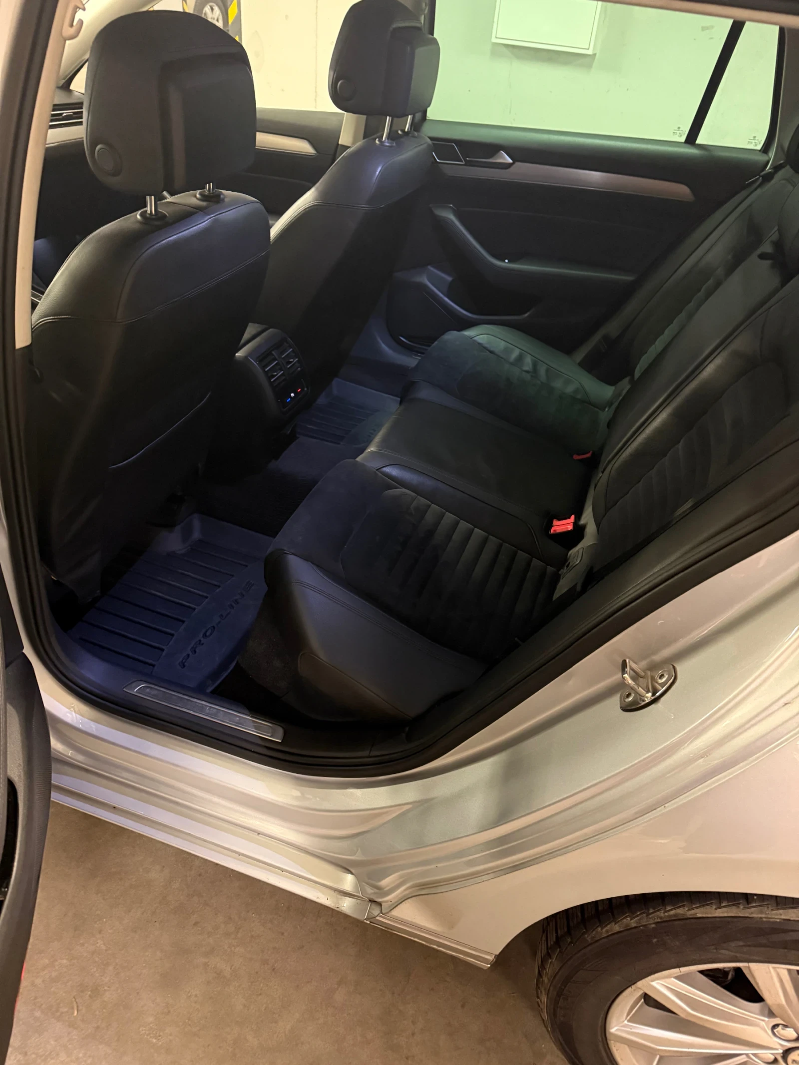 VW Passat 2.0 BiTDI DSG 4MOTION 4x4 - изображение 5