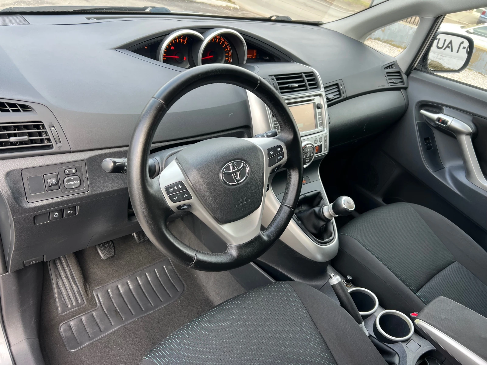 Toyota Verso 1.8 NAVI-FULL 6+ 1 - изображение 10