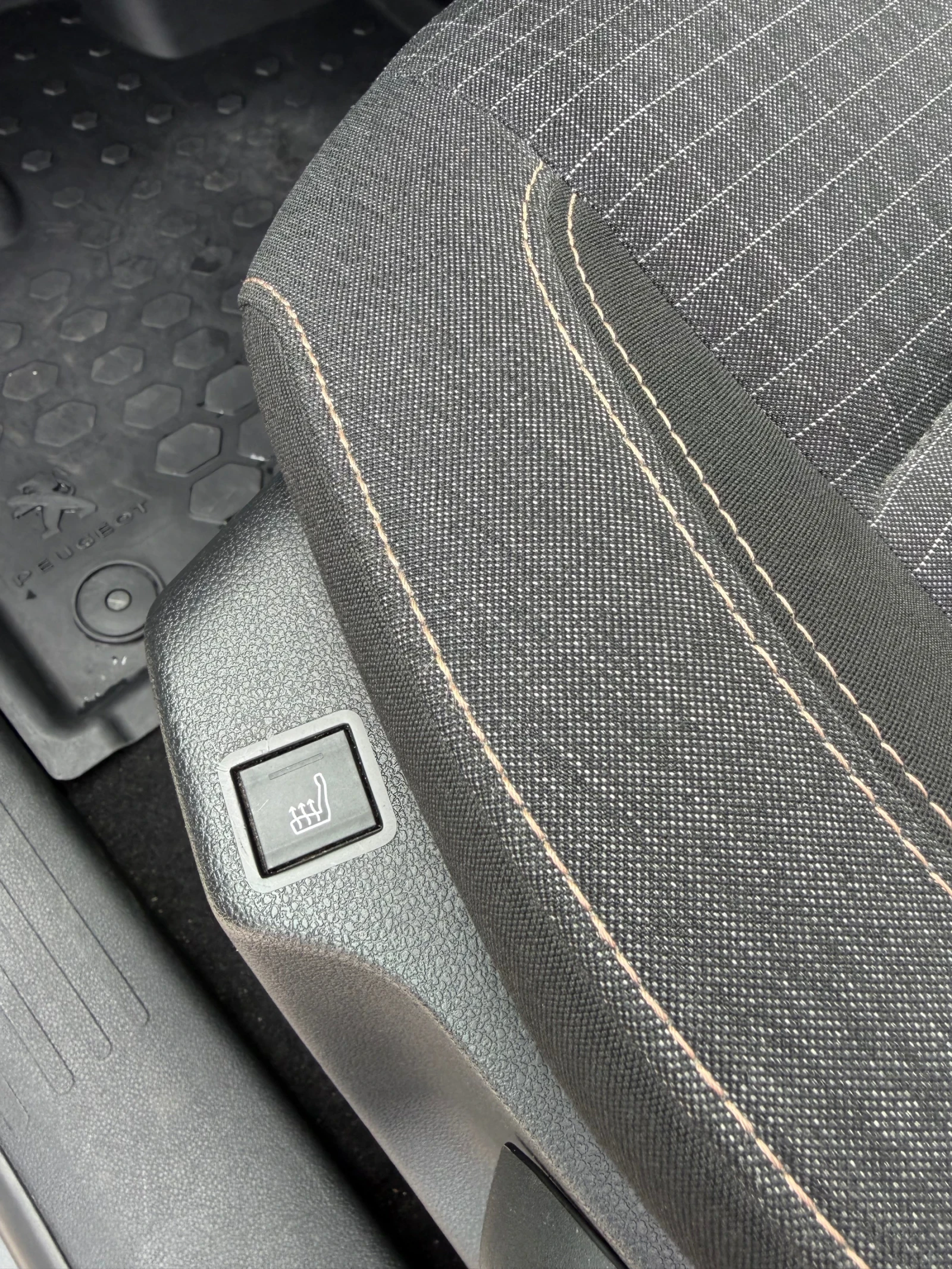 Peugeot Rifter GT 1.5HDI АВТОМАТИК, снимка 12 - Автомобили и джипове - 54233496