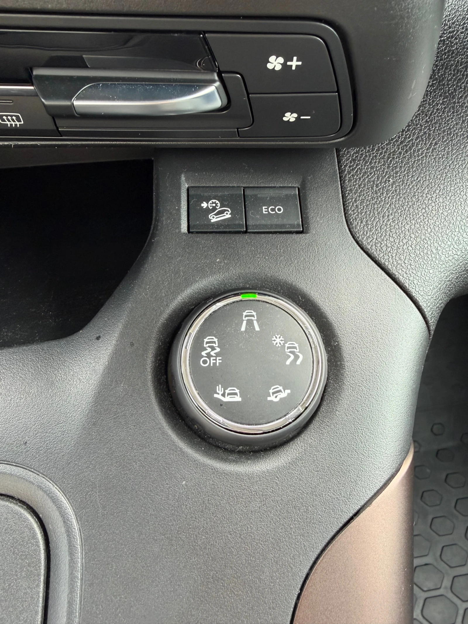 Peugeot Rifter GT 1.5HDI АВТОМАТИК, снимка 10 - Автомобили и джипове - 54233496