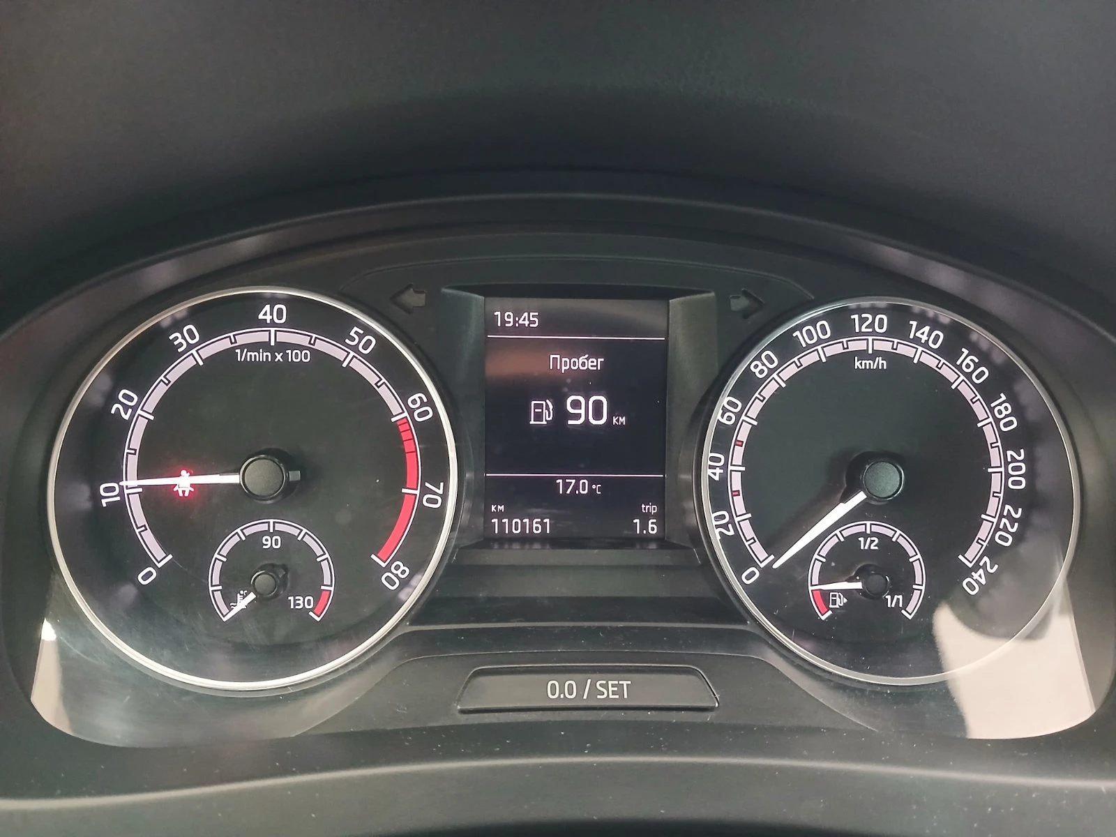 Skoda Rapid Style 1, 0 TSI/110 к.с., снимка 10 - Автомобили и джипове - 54333824