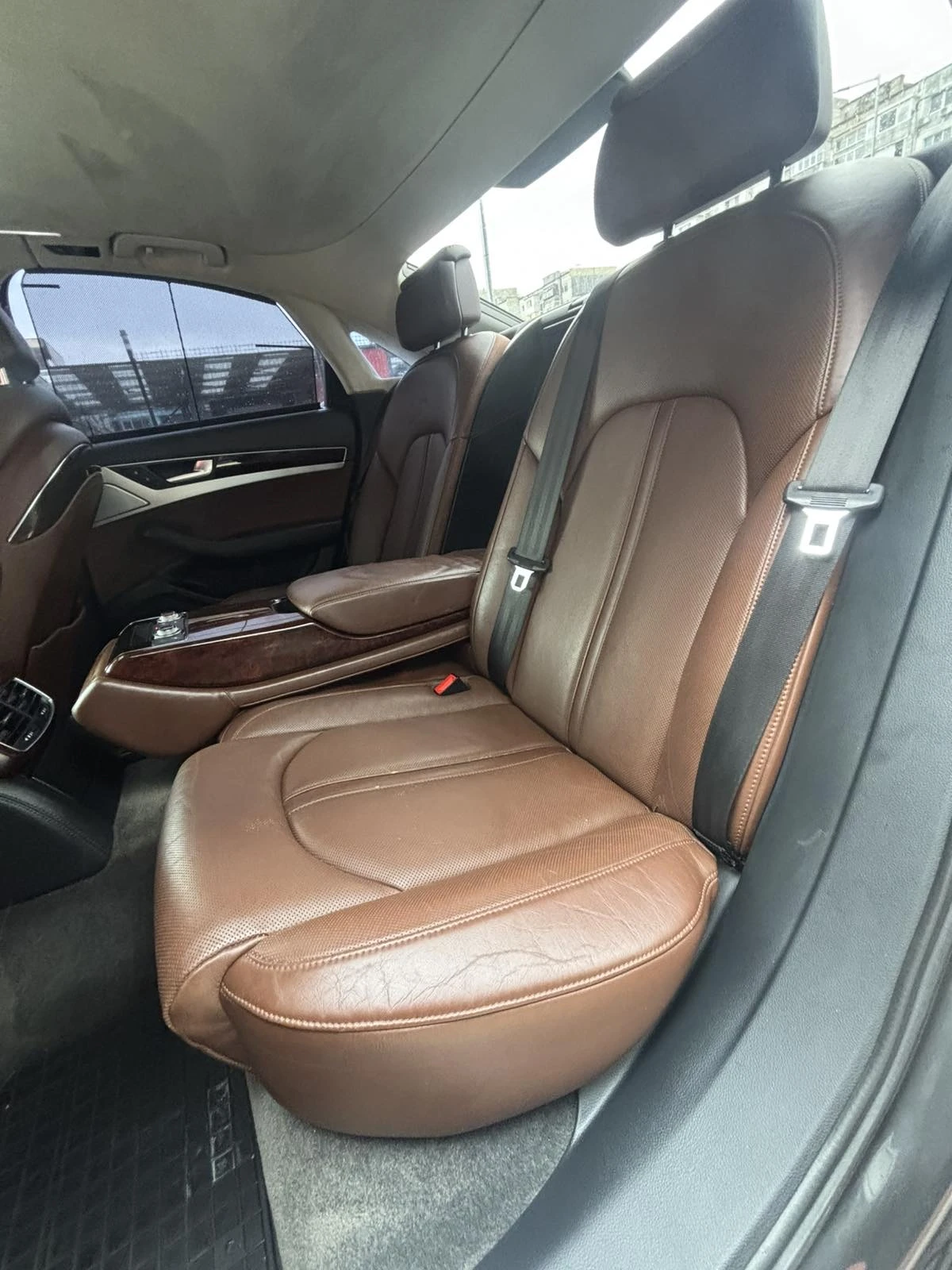 Audi A8 4.2TDI, снимка 10 - Автомобили и джипове - 54379113