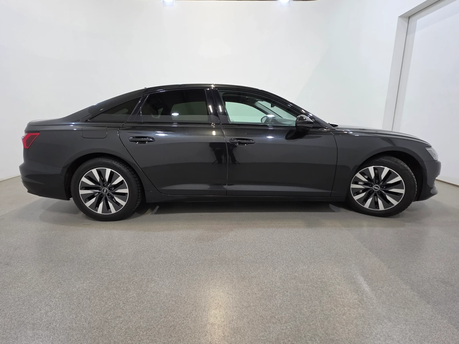 Audi A6 50 TFSIe Plug-In Hybrid Quattro Virtual, снимка 4 - Автомобили и джипове - 54595338