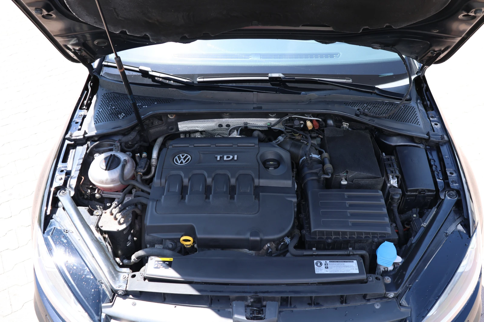 VW Golf Variant 2.0 TDI 4MOTION R-Line| 150 к.с.| ТОП ОБОРУДВАНЕ, снимка 7 - Автомобили и джипове - 54703848