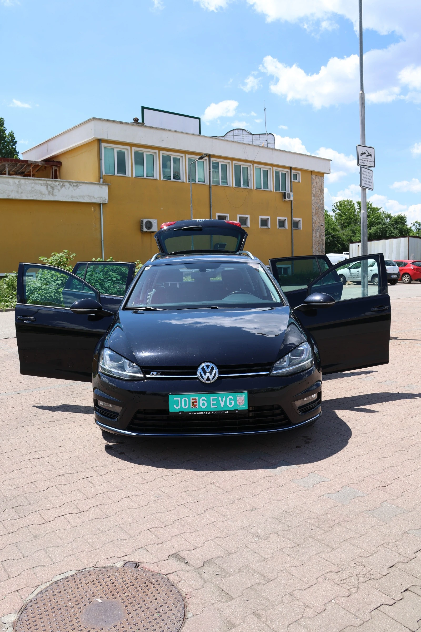 VW Golf Variant 2.0 TDI 4MOTION R-Line| 150 к.с.| ТОП ОБОРУДВАНЕ