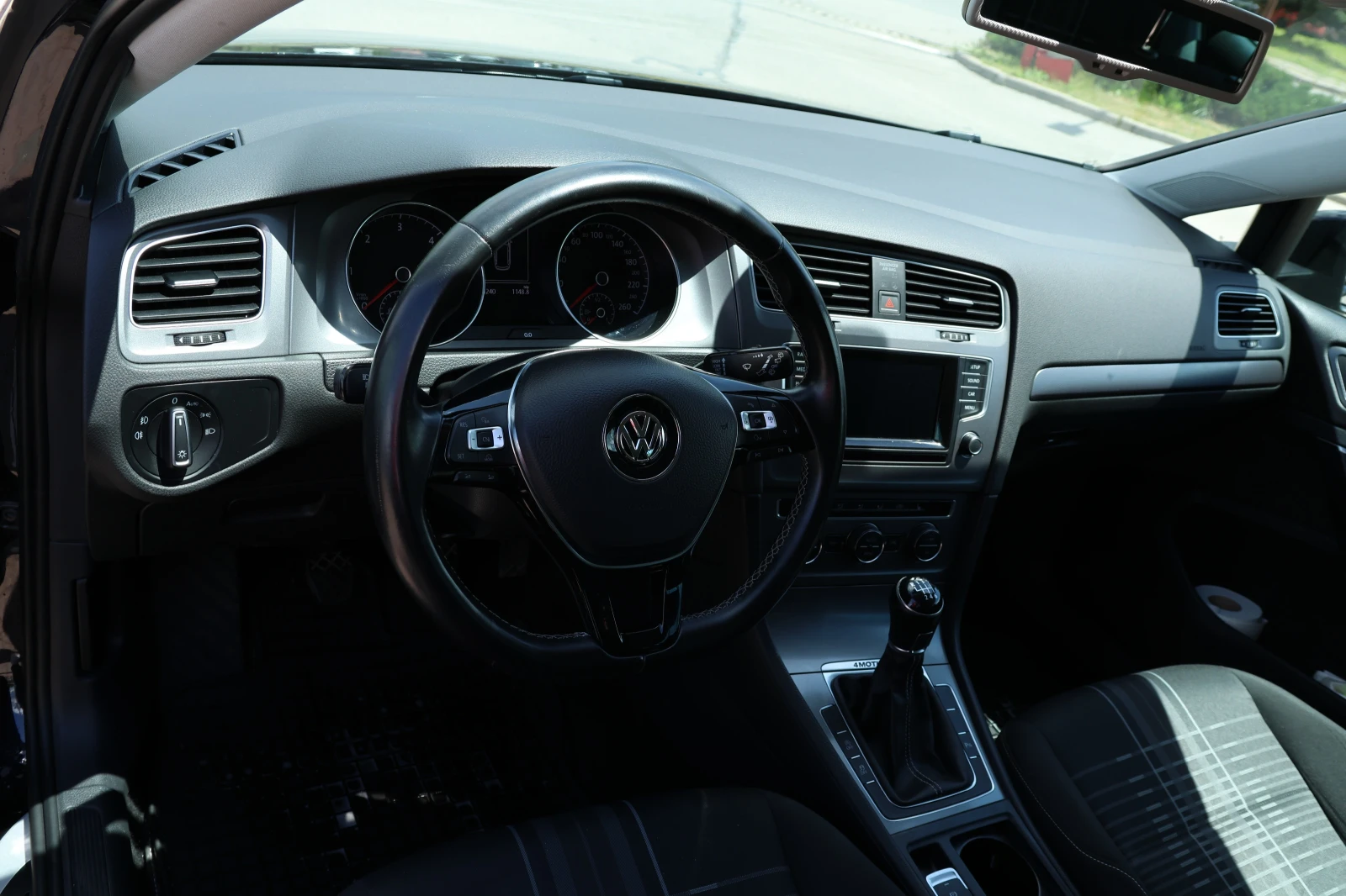 VW Golf Variant 2.0 TDI 4MOTION R-Line| 150 к.с.| ТОП ОБОРУДВАНЕ, снимка 8 - Автомобили и джипове - 54703848