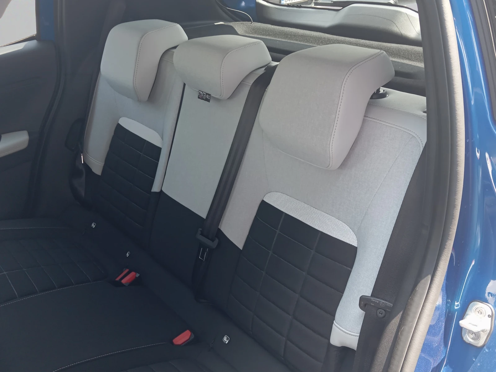Citroen C3 MAX HYBRID 110 Automatic E6, снимка 12 - Автомобили и джипове - 55133787