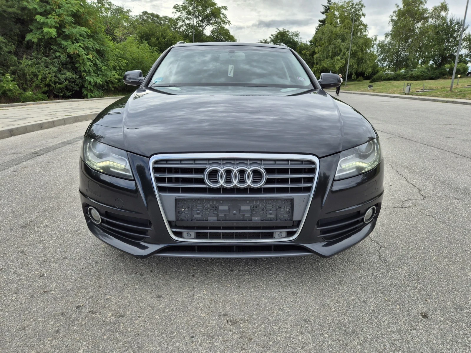 Audi A4 2.0TDI S Line Обслужен, снимка 5 - Автомобили и джипове - 55427901