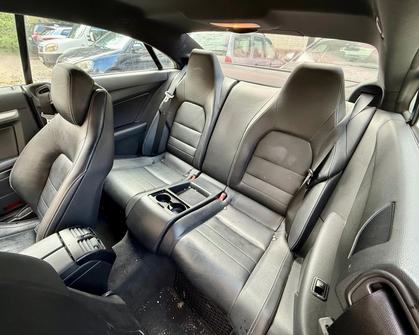 Mercedes-Benz E 250 Купе, снимка 8 - Автомобили и джипове - 55439959