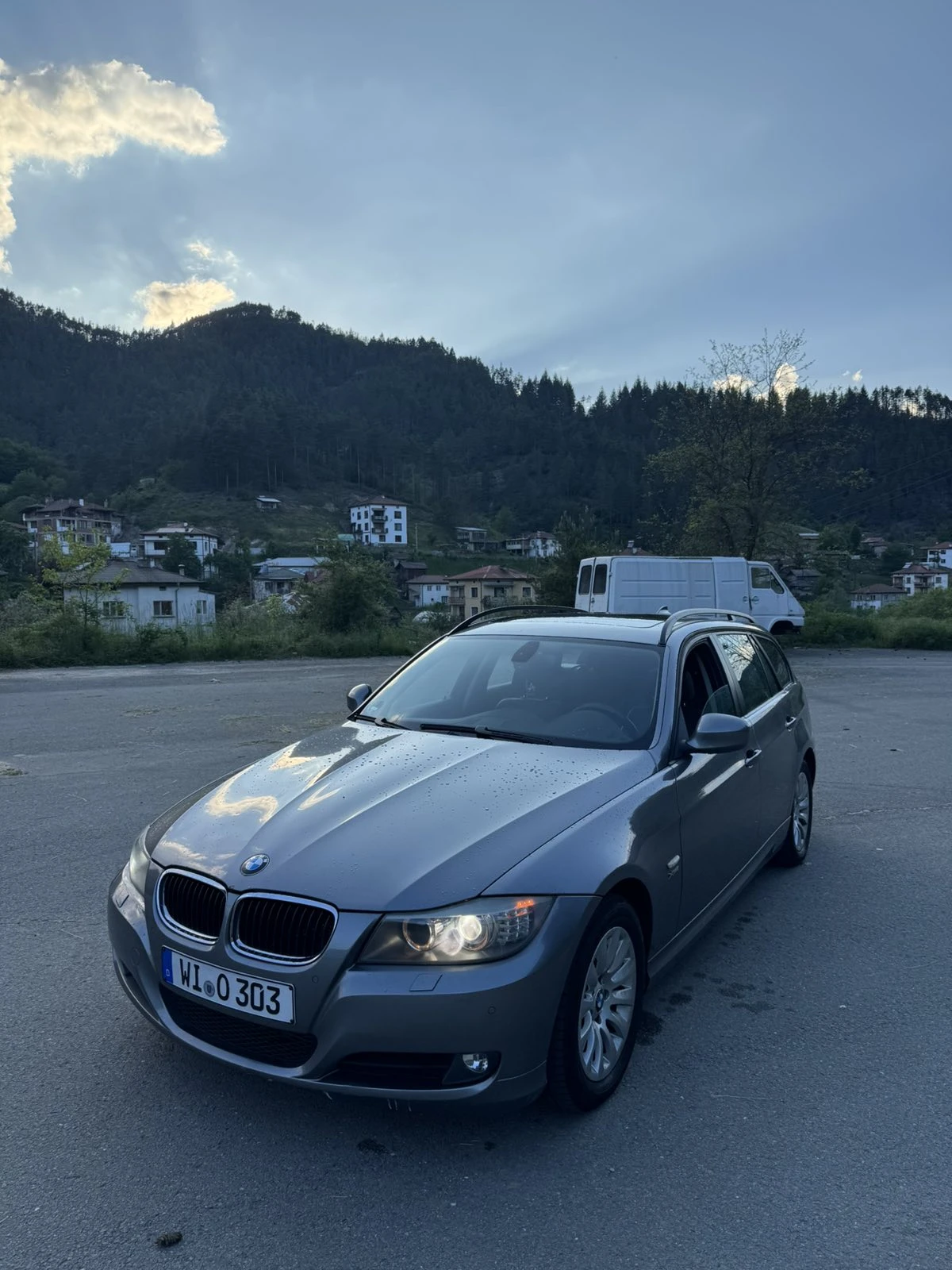 BMW 320 Xdrive Touring Facelift, снимка 3 - Автомобили и джипове - 55907585