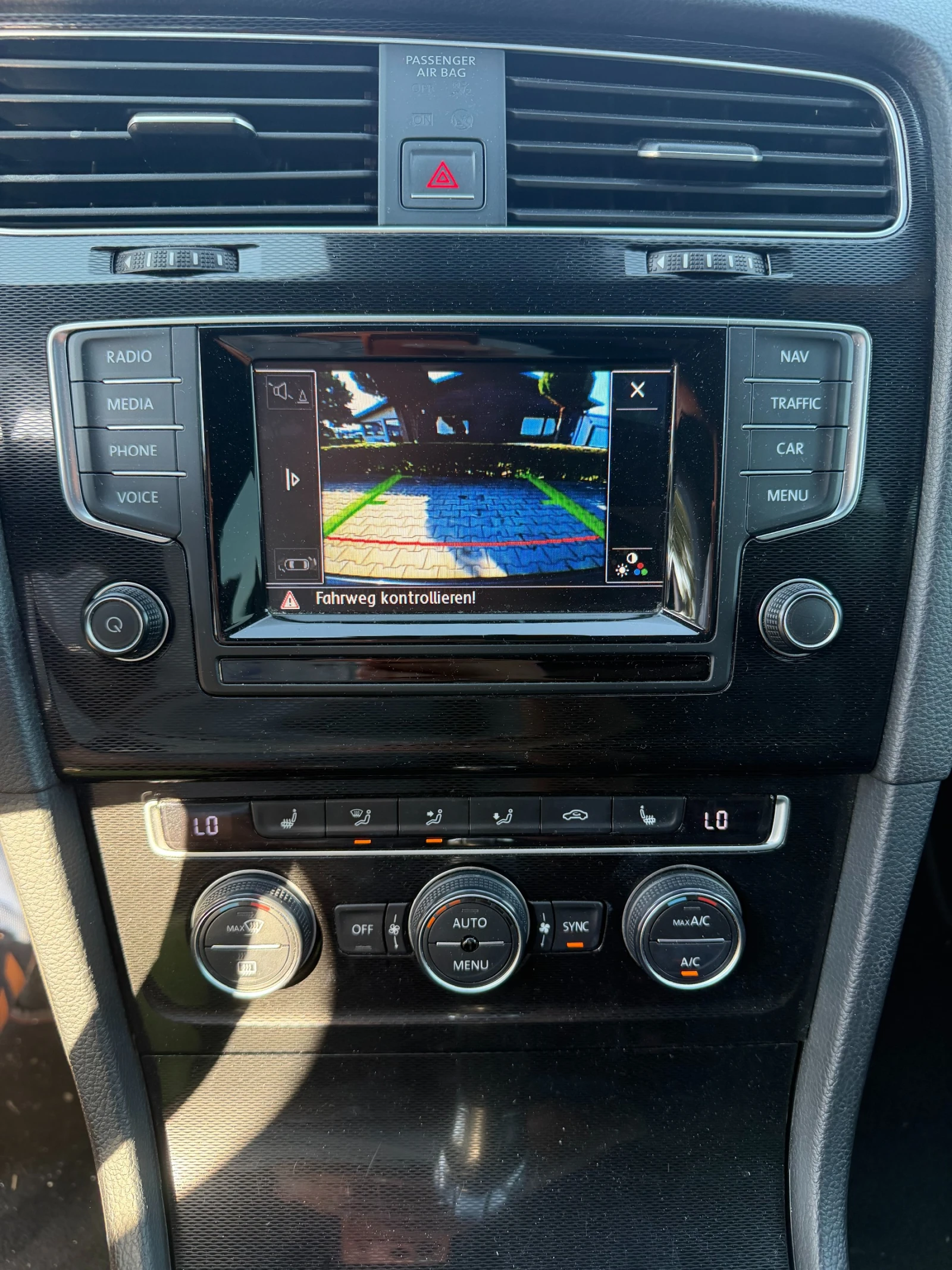 VW Golf 2.0 GTD AVTOMAT/NAVI/KOJA/KAMERA, снимка 15 - Автомобили и джипове - 56165578