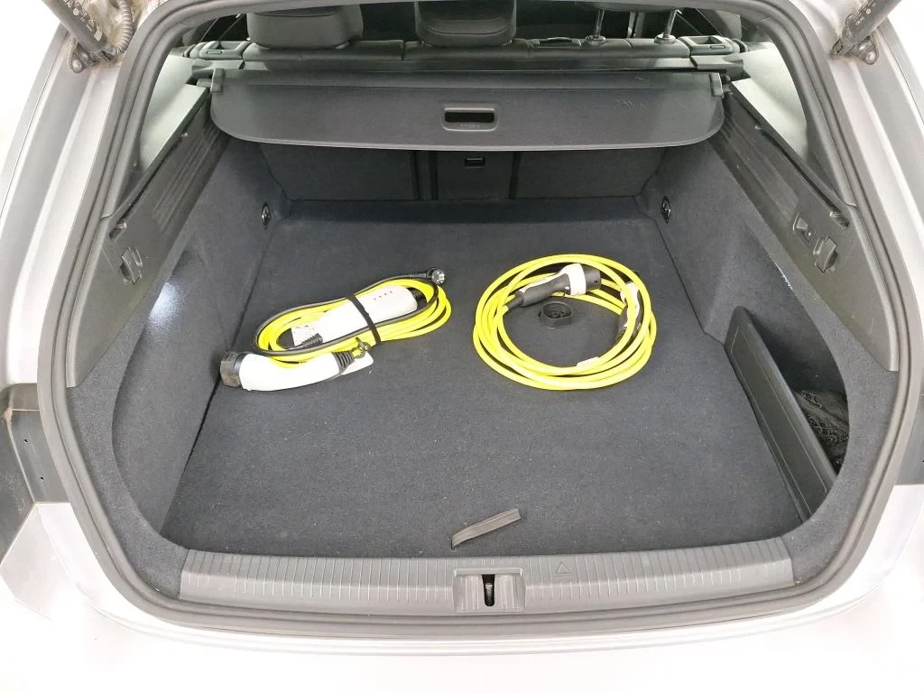 VW Arteon SHOOTING BRAKE 1.4 EHYBRID DSG R-LINE, снимка 13 - Автомобили и джипове - 56201675
