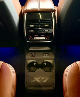 BMW X7 xDrive40i* М* Sky Lounge* Лизинг, снимка 16