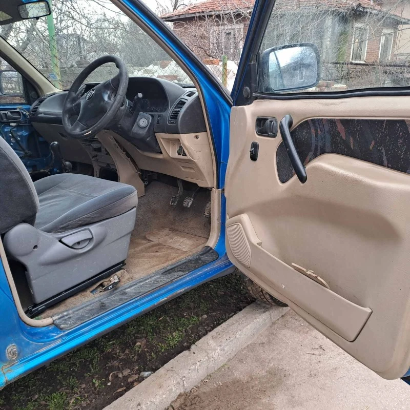 Nissan Terrano, снимка 4 - Автомобили и джипове - 49516625