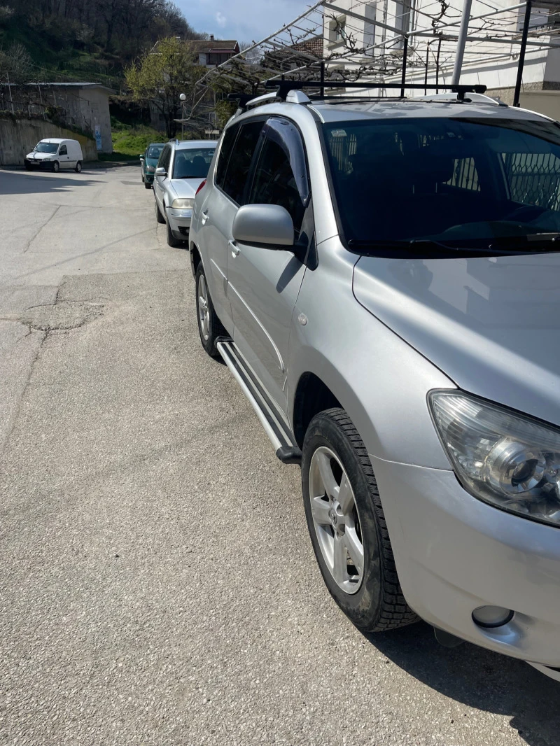 Toyota Rav4 2000, снимка 4 - Автомобили и джипове - 46993275