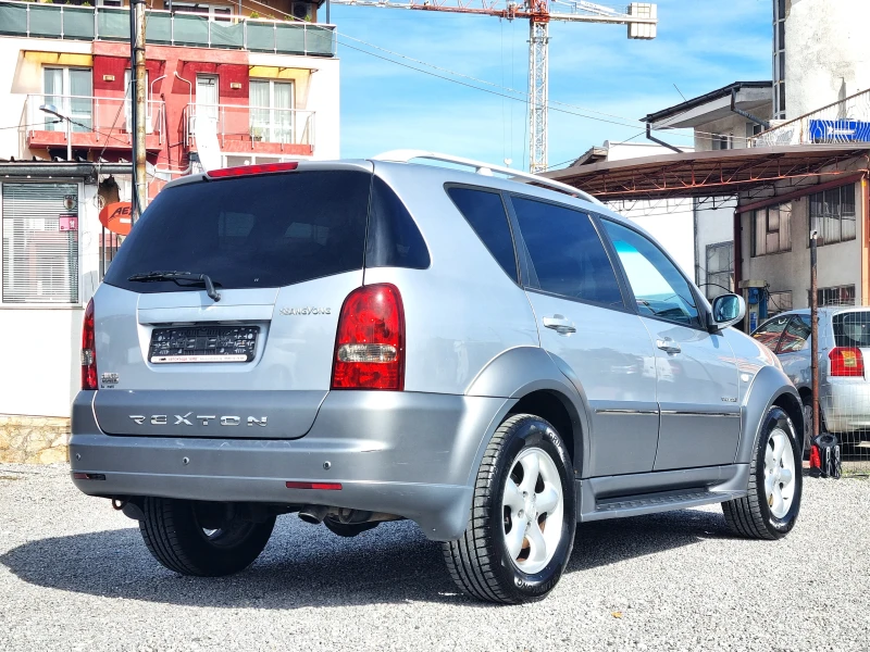 SsangYong Rexton, снимка 7 - Автомобили и джипове - 47497519