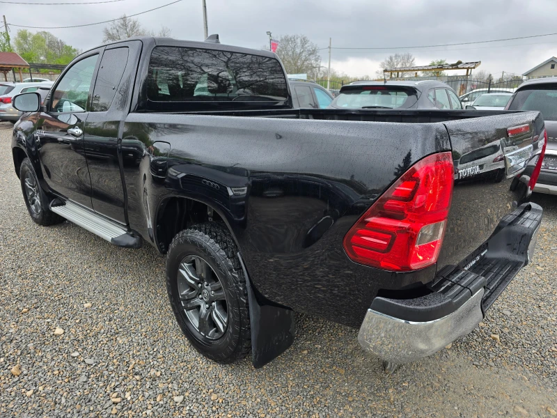 Toyota Hilux 2.8D4D-ГАРАНЦИОНЕН-ЕВРО 6С-АВТОМАТИК-10800КМ-НАВИ, снимка 4 - Автомобили и джипове - 49762756