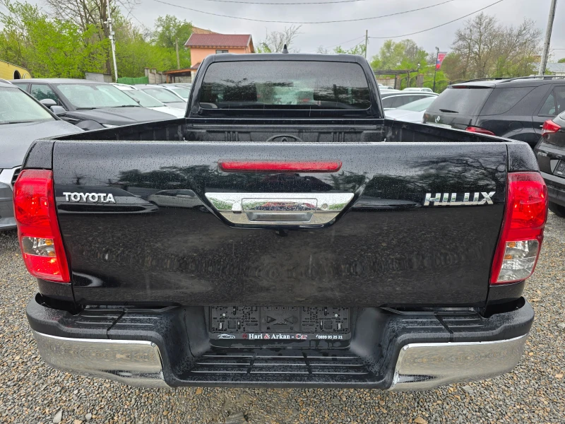 Toyota Hilux 2.8D4D-ГАРАНЦИОНЕН-ЕВРО 6С-АВТОМАТИК-10800КМ-НАВИ, снимка 5 - Автомобили и джипове - 49762756