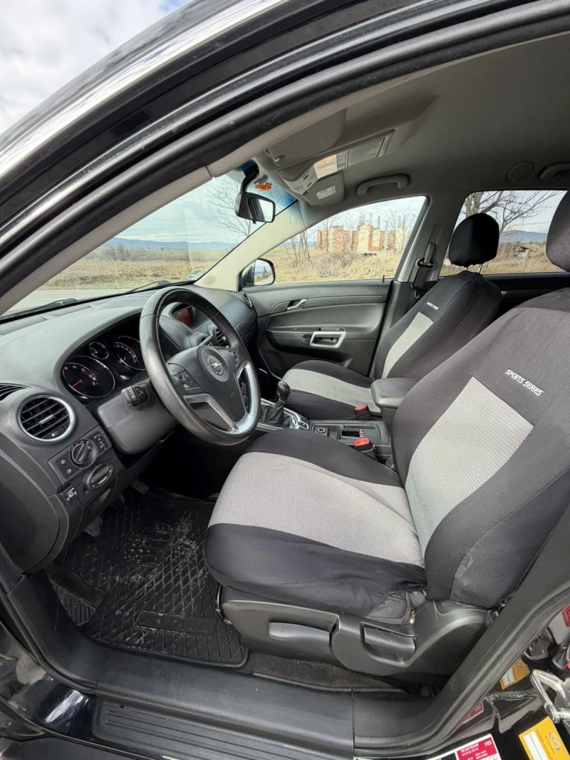 Opel Antara 2.4, снимка 11 - Автомобили и джипове - 53123963