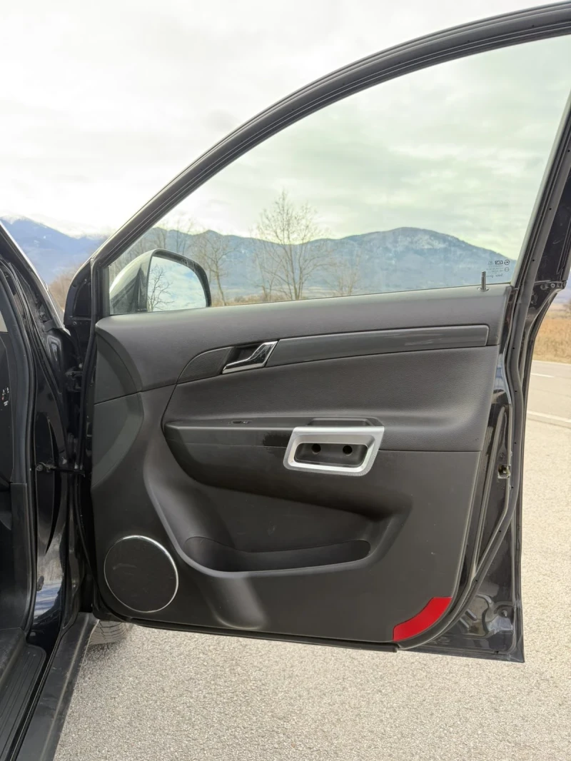 Opel Antara 2.4, снимка 7 - Автомобили и джипове - 53123963