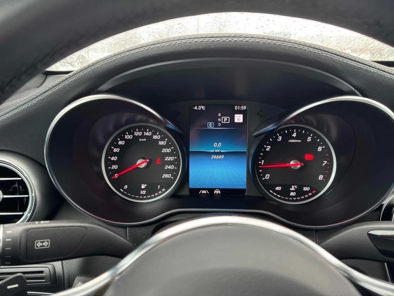 Mercedes-Benz GLC 300 2023 * CARFAX * БЕЗ ПЪРВОНАЧАЛНА ВНОСКА, снимка 8 - Автомобили и джипове - 53210247