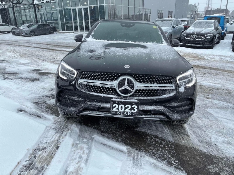 Mercedes-Benz GLC 300 2023 * CARFAX * БЕЗ ПЪРВОНАЧАЛНА ВНОСКА, снимка 2 - Автомобили и джипове - 53210247