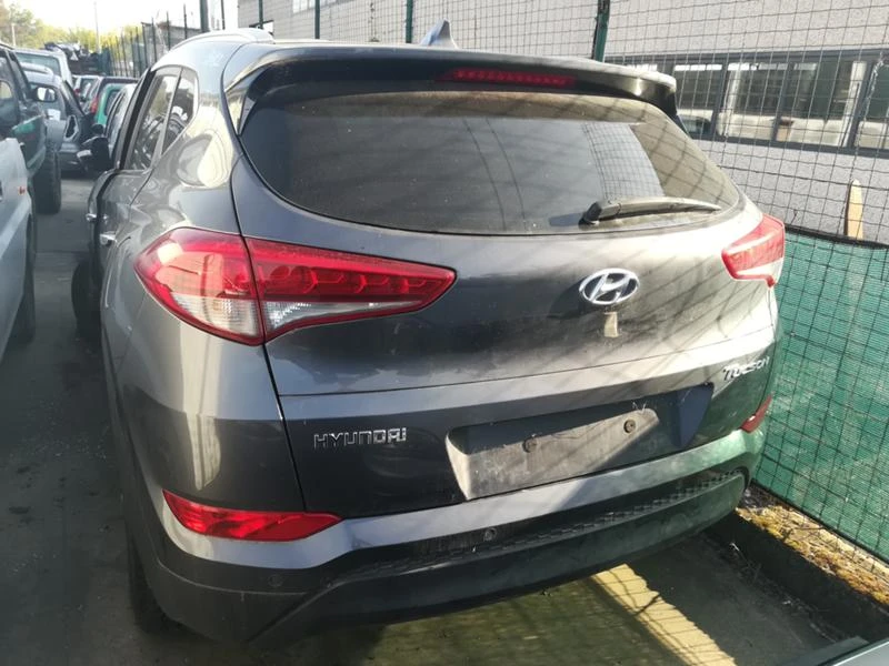 Hyundai Tucson 1,7 дизел автомат - изображение 4