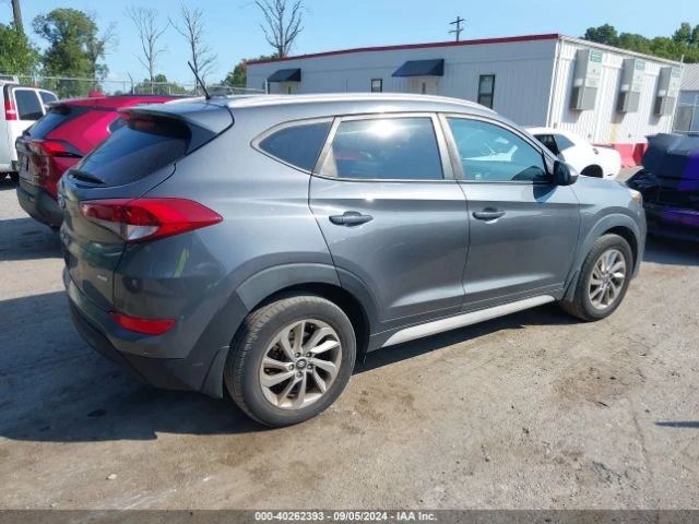 Hyundai Tucson SE, снимка 4 - Автомобили и джипове - 47956262