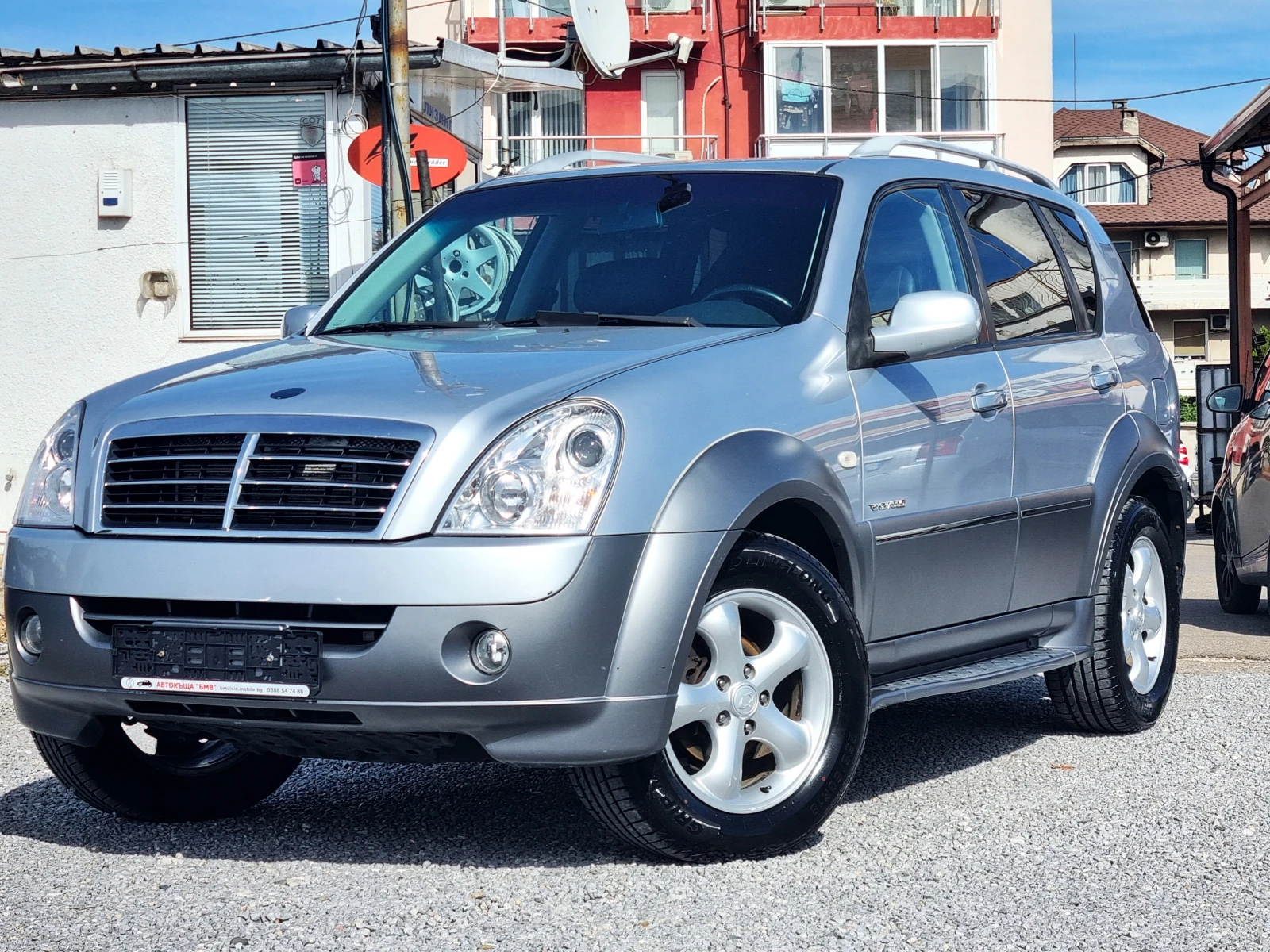 SsangYong Rexton - [1] 