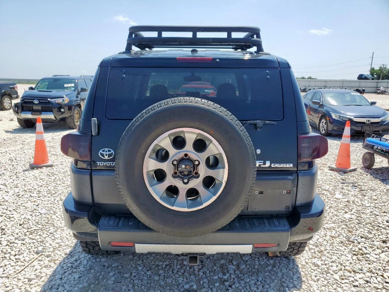 Toyota Fj cruiser 2011 TOYOTA FJ CRUISER - изображение 5