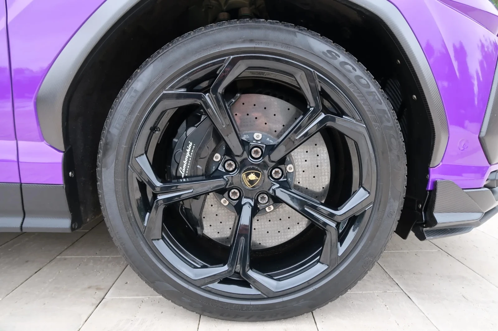 Lamborghini Urus 4.0 V8 AWD - изображение 4