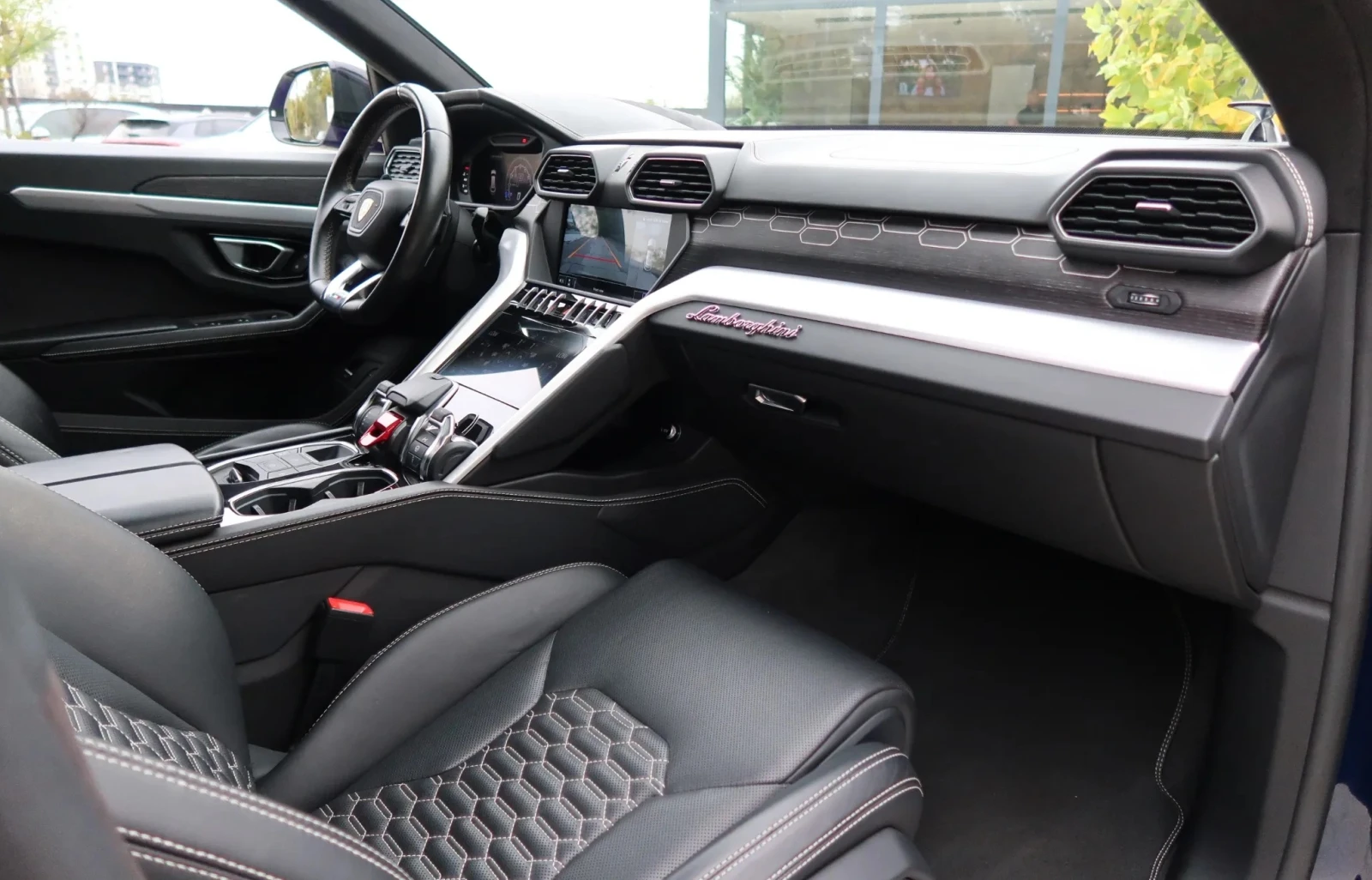 Lamborghini Urus 4.0 V8 AWD - изображение 10