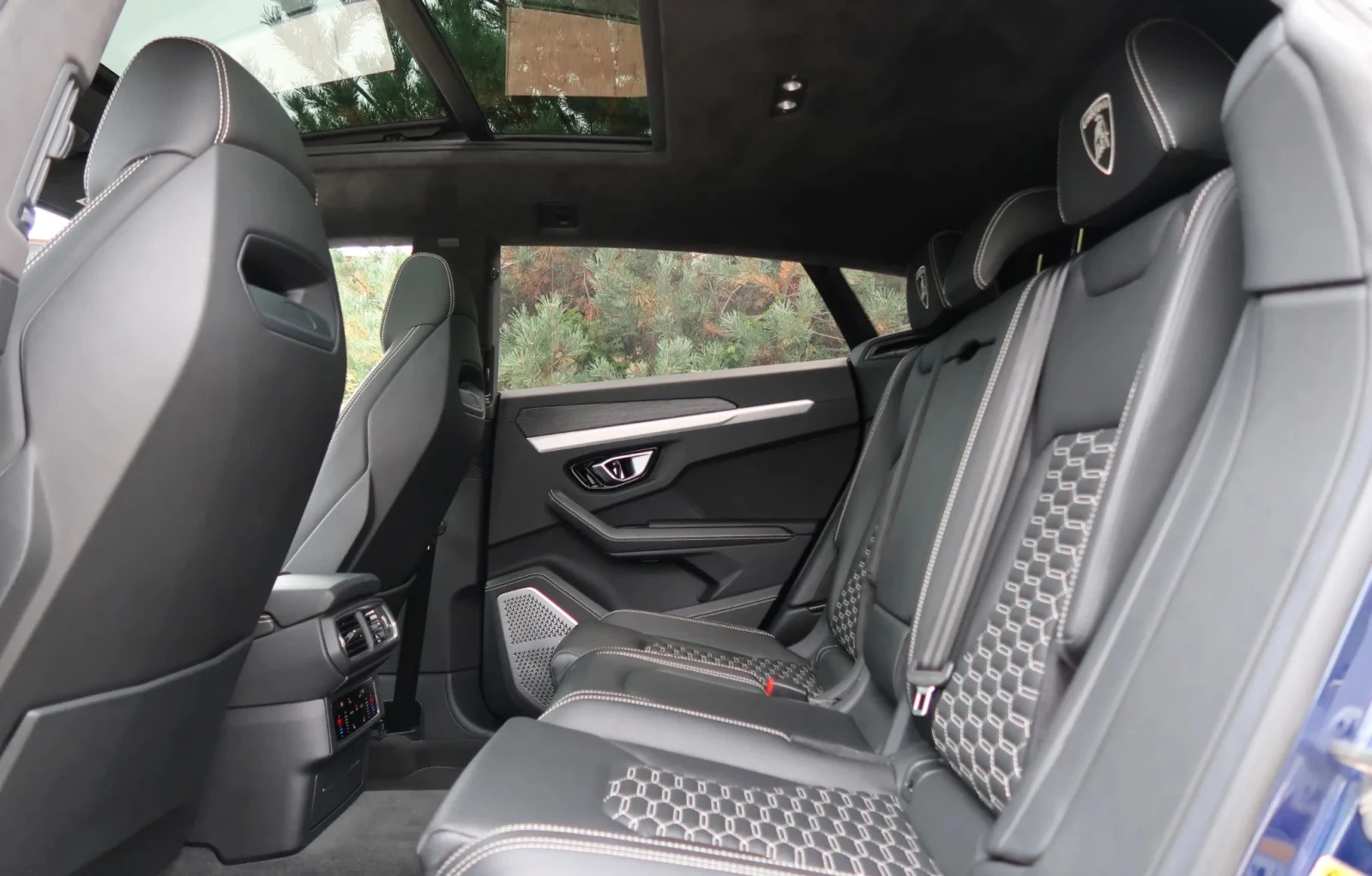 Lamborghini Urus 4.0 V8 AWD - изображение 7