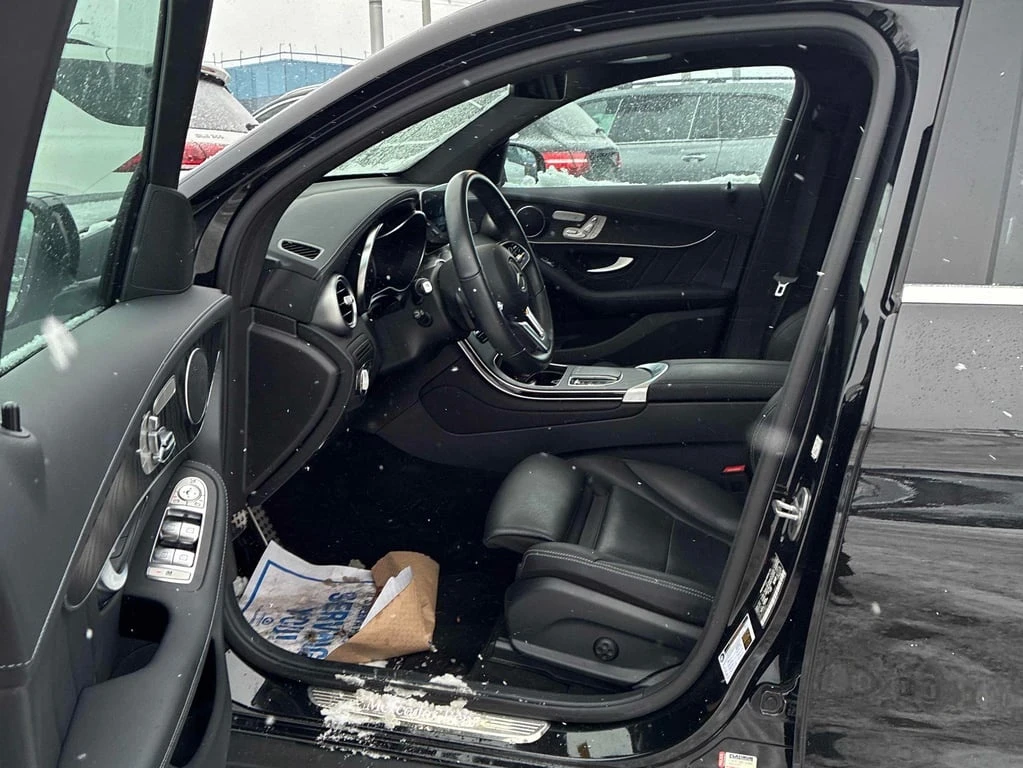 Mercedes-Benz GLC 300 2023 * CARFAX * БЕЗ ПЪРВОНАЧАЛНА ВНОСКА - изображение 7