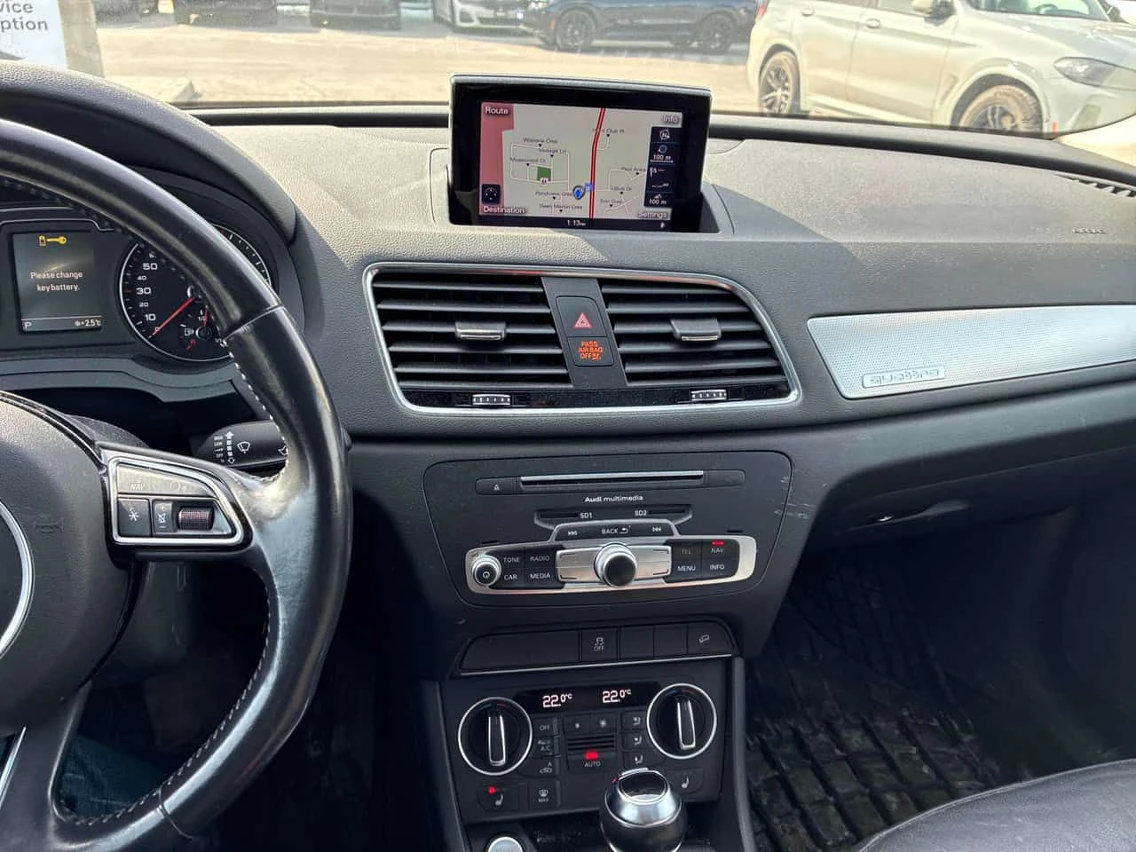 Audi Q3 QUATTRO * ПОДГРЕВИ* КАМЕРА* ПАНОРАМА* , снимка 9 - Автомобили и джипове - 53835912