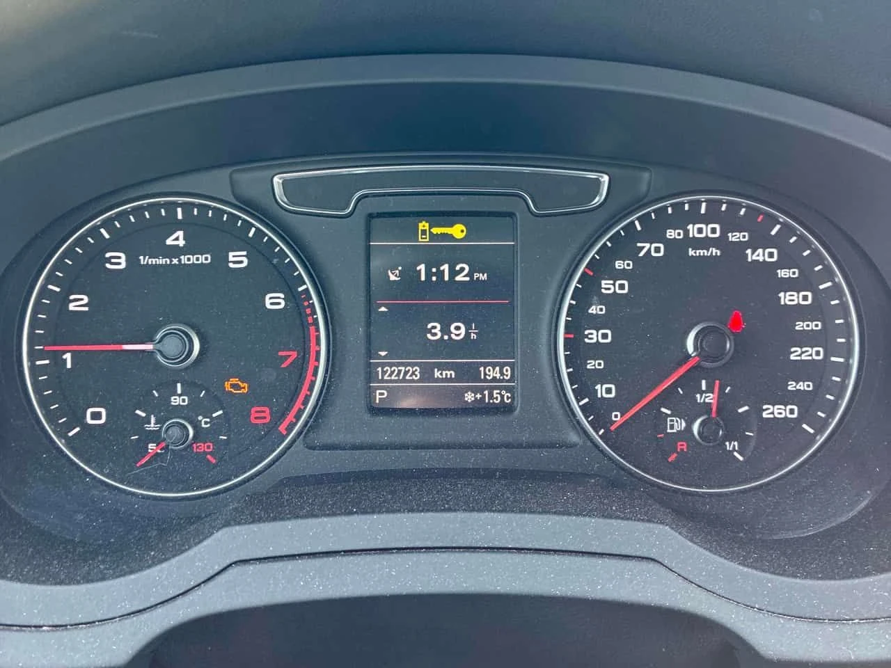 Audi Q3 QUATTRO * ПОДГРЕВИ* КАМЕРА* ПАНОРАМА* , снимка 8 - Автомобили и джипове - 53835912