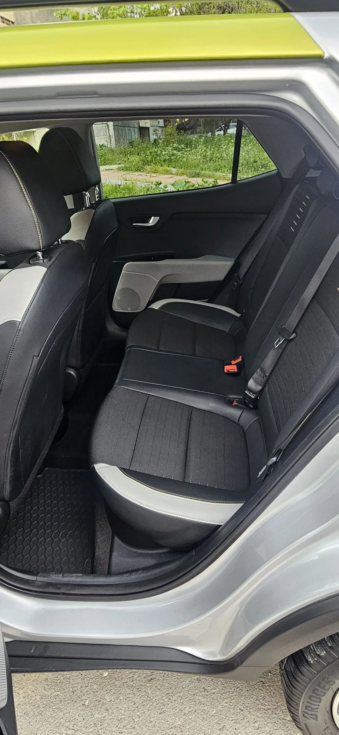 Kia Stonic, снимка 15 - Автомобили и джипове - 54267731