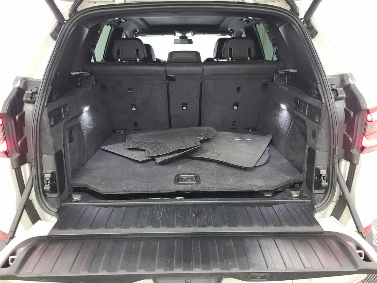 BMW X5 XDRIVE40I /Harman Kardon / 360/ АВТОКРЕДИТ, снимка 15 - Автомобили и джипове - 54682739