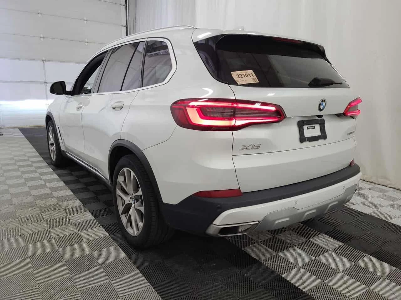 BMW X5 XDRIVE40I /Harman Kardon / 360/ АВТОКРЕДИТ, снимка 2 - Автомобили и джипове - 54682739