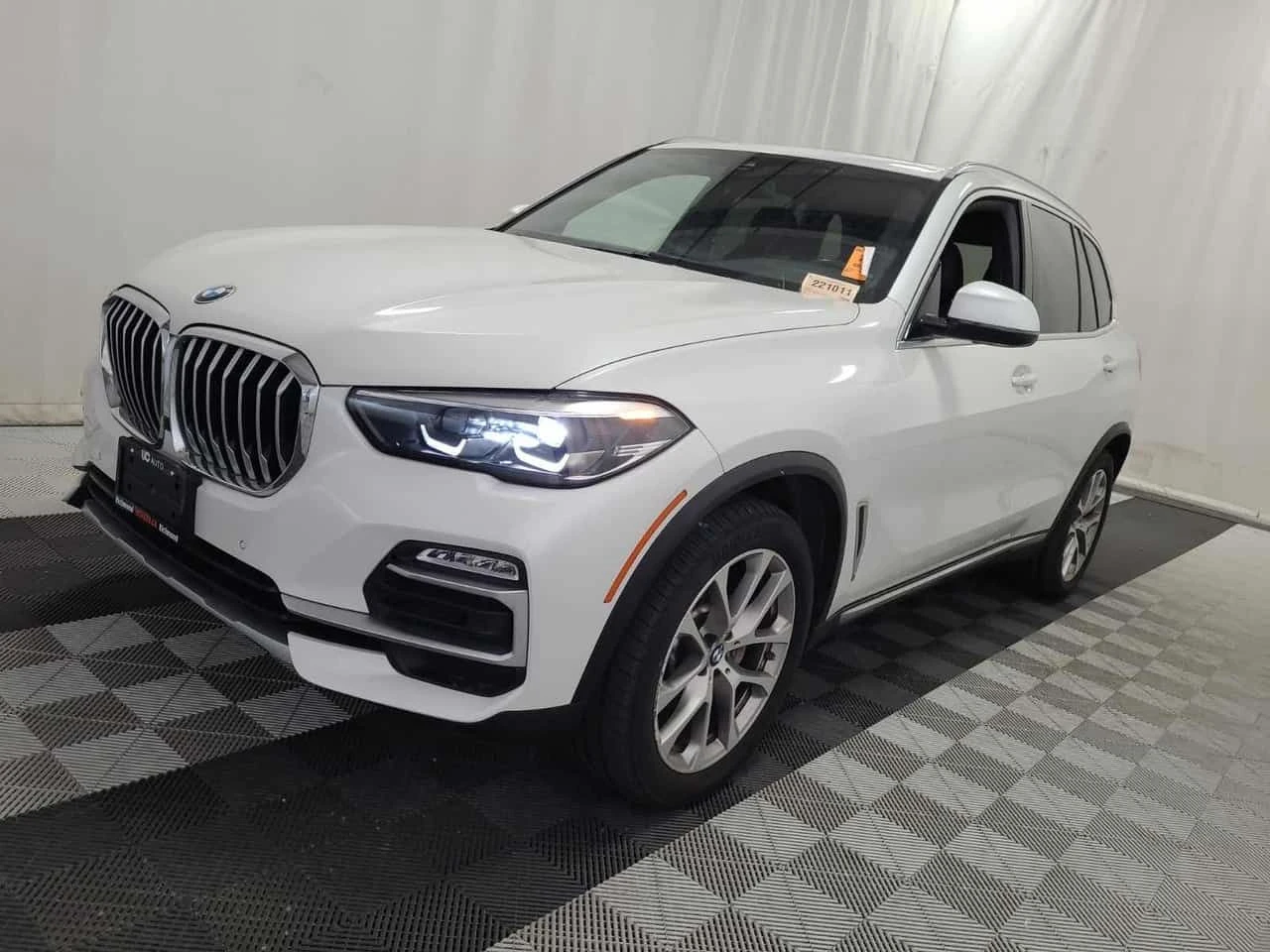 BMW X5 XDRIVE40I /Harman Kardon / 360/ АВТОКРЕДИТ